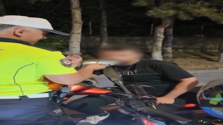 Ispartada polis denetimlerinde 21 aranan şahıs yakalandı