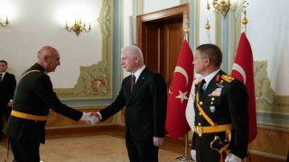 İstanbul Valiliğinde 30 Ağustos Zafer Bayramı töreni: Vali Davut Gül, tebrikleri kabul etti