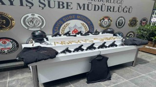 İstanbulda 10 ilçede suç çetelerine eş zamanlı operasyon düzenlendi: 29 şüpheli yakalandı