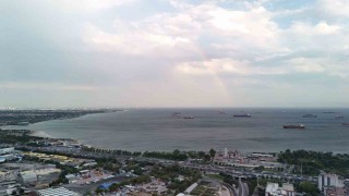 İstanbulda fırtına sonrası gökkuşağı
