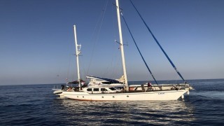 İzmir açıklarında 115 düzensiz göçmen yakalandı