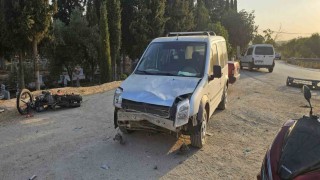 İzmirde otomobil ile motosiklet çarpıştı: 1 ölü