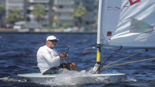 İzmirde yelken festivali başladı: ILCA Master Türkiye Şampiyonası Karşıyakada düzenleniyor