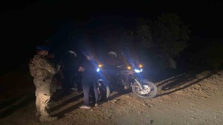 Jandarma ekipleri incir hırsızlarını suçüstü yakaladı