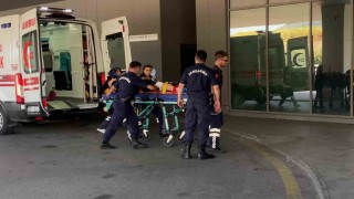 Jandarma personeli meslektaşı tarafından kazara bacağından vuruldu