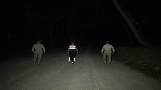 Jandarmadan tarlalarda hırsızlığa karşı nöbet