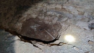 Kaçak kazı yapan şahısları jandarma suçüstü yakaladı