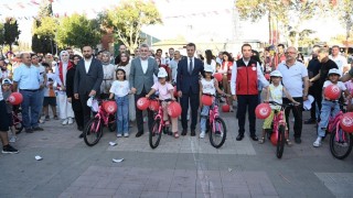 Kahramanmaraş’ta 170 Yetim Çocuğa “İlk Bisiklet” Hediyesi