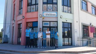 Kamu yararına çalışma yükümlüleri okulları boyayıp temizledi