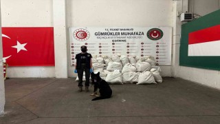 Kapıkulede 245 kilo esrar ele geçirildi: 2 gözaltı