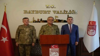 Kara Kuvvetleri Komutanı Orgeneral Tokel Bayburtta