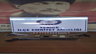 Karabükte eğlence mekanına uyuşturucu ve silah operasyonu