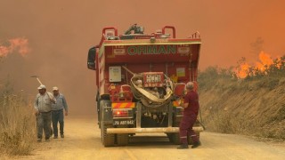 Karabükteki orman yangını rüzgarın etkisiyle büyüyor