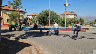 Karacasudaki festivalde 13 buçuk metrelik tahinli pide yapıldı
