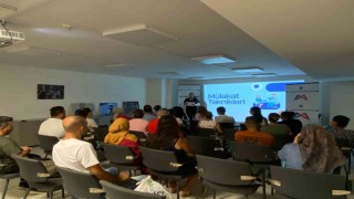 Kariyer Merkezinden iş arayanlara destek