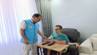 Kas hastası genç, biriktirdiği parayı Gazzedeki çocuklara bağışladı