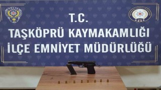 Kastamonuda 3 adet tabanca ele geçirildi: 3 şüpheli hakkında işlem başlatıldı