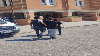 Kastamonuda uyuşturucuyla yakalanan 2 şüpheli tutuklandı