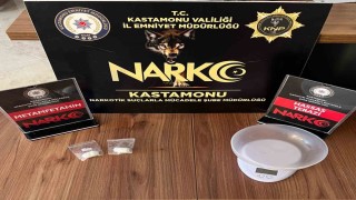 Kastamonuda uyuşturucuyla yakalanan 2 şüpheli tutuklandı