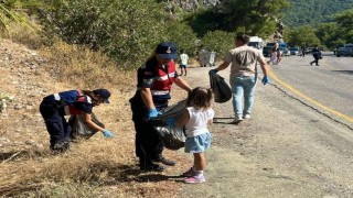 Kaymakam, jandarma ve çevre gönüllüleri el ele verdi Sulungur Gölü çevresi pırıl pırıl oldu