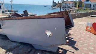 Kazada parçalanan tekne vinçle karaya çıkarıldı: Bilirkişi incelemesi başladı