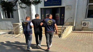 Kesinleşmiş 22 yıl cezası bulunan uyuşturucu taciri yakalandı