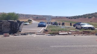 Kırıkkalede iki otomobil çarpıştı: 3 yaralı