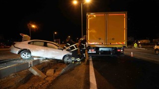 Kırıkkalede kargo kamyonu ile otomobil çarpıştı