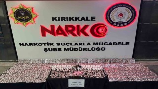 Kırıkkalede uyuşturucu operasyonu: Binlerce hap ele geçirildi