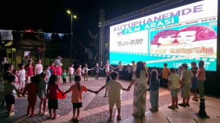 Kitapseverlere film molası