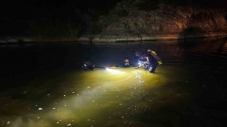 Kızını kurtarmak isterken kendisi boğuldu