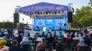 Klasik otomobiller geçmişe götürdü