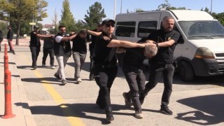 Konyada baba ve oğlunu öldüren cinayet zanlısı adliyeye sevk edildi