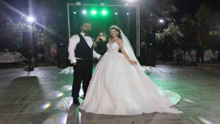 Kübalı gelin Arap usulü düğünle dünyaevine girdi