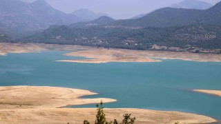 Kuraklık narenciye bahçelerini tehdit etmeye başladı