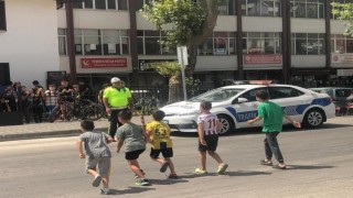 Kuran kursu öğrencilerine trafik eğitimi