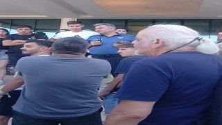 Kuşadası Vav Otel çalışanları alacaklarının verilmediği gerekçesiyle eylem başlattı