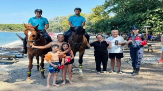 Kuşadasında jandarmadan KADES bilgilendirmesi