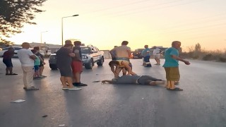 Kuşadasında otomobil ile motosiklet kafa kafaya çarpıştı: 1 ölü