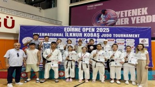 Kütahya Belediyesporlu Judocular Edirneden 10 madalya ile döndü