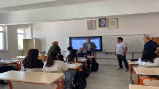 Kütahya İl Millî Eğitim Müdürü Yılmazdan Necip Fazıl Kısakürek Anadolu Lisesine ziyaret