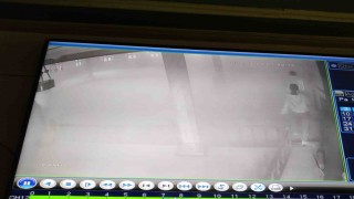 Kütahyada şaka sınırını aşan gençler camiye zarar verdi