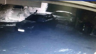 Malatyada oto hırsızlığı girişimi kameraya yansıdı