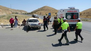 Malatyada otomobiller çarpıştı: 1 ölü, 4 yaralı