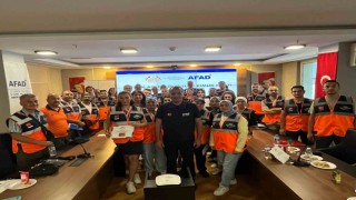 Manisada Destek AFAD Gönüllülerine kimlik kartları teslim edildi