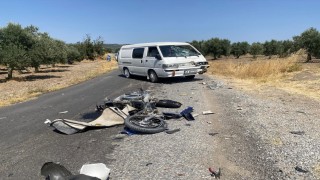 Manisada motosiklet araçla kafa kafaya çarpıştı: 1 ölü