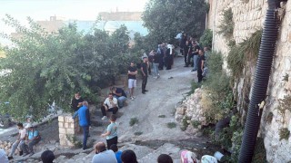 Mardinde haber alınamayan 2 kız kardeş evde ölü bulundu