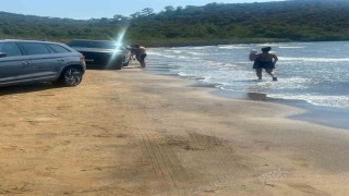 Marmaris Hisarönünde sahile araçlarını sokan tatilcilere tepki