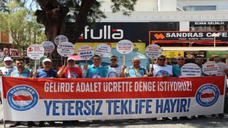 Memur Sen Antalyada çadır kurup eylem yaptı