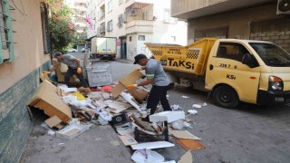 Mersinde çöp taksiler mobilya atıkları için nöbette
